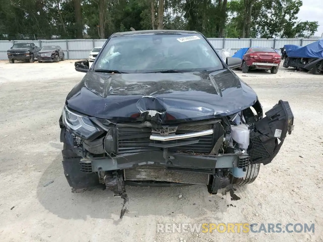 5 fotografías del automóvil dañado 3GNAXHEV3LS733912 CHEVROLET EQUINOX 2020