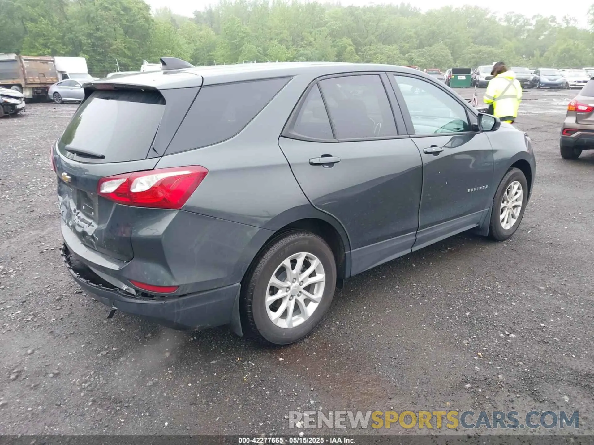4 fotografías del automóvil dañado 3GNAXHEV4LS592073 CHEVROLET EQUINOX 2020