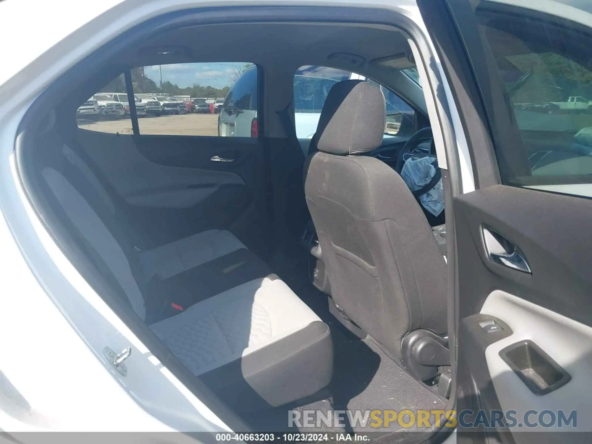 8 fotografías del automóvil dañado 3GNAXHEV4LS671601 CHEVROLET EQUINOX 2020