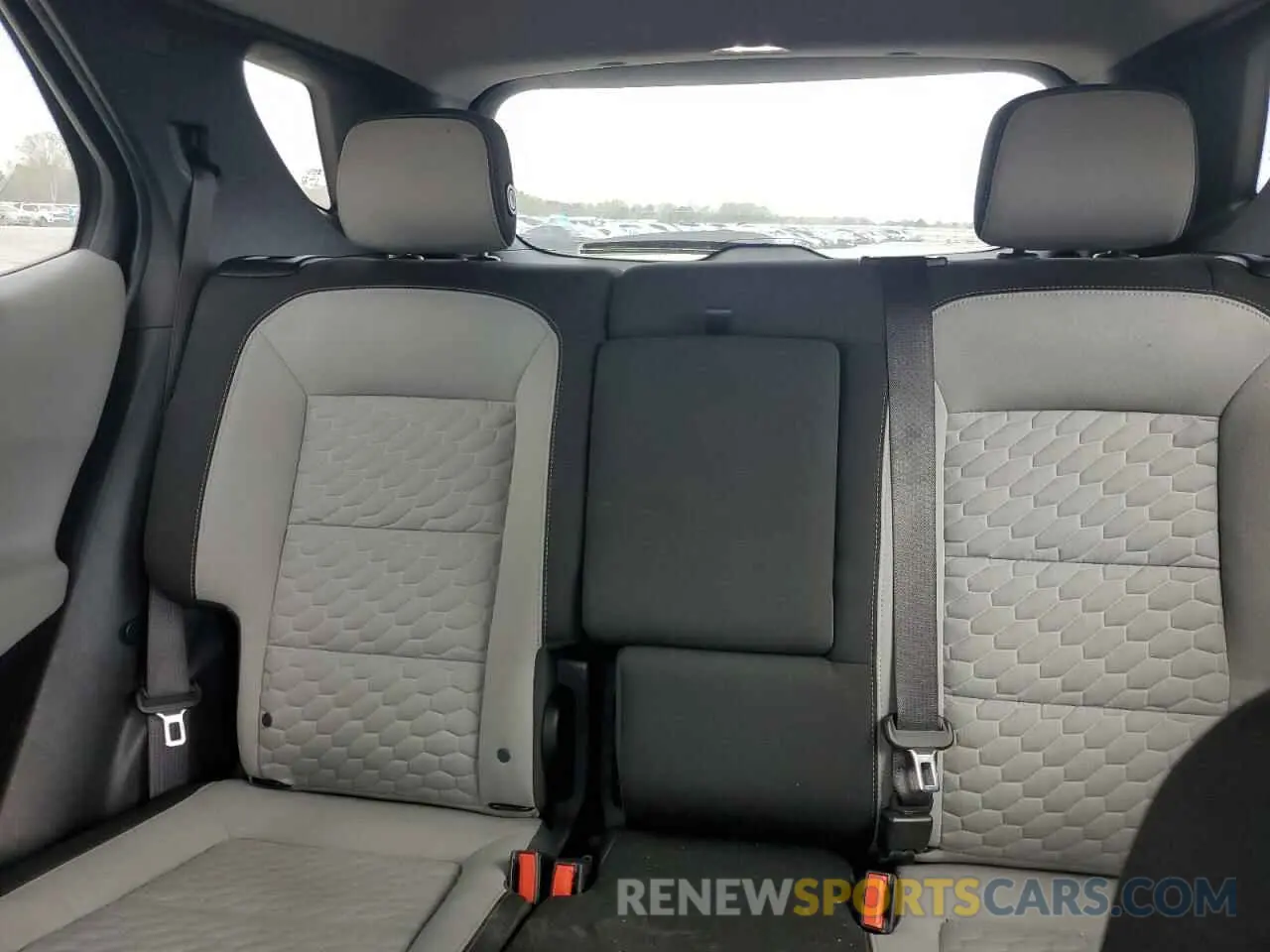10 fotografías del automóvil dañado 3GNAXHEV4LS737323 CHEVROLET EQUINOX 2020