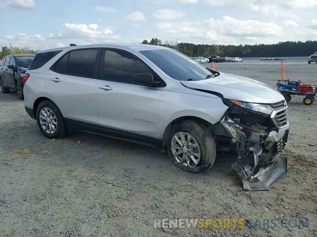 4 fotografías del automóvil dañado 3GNAXHEV4LS737323 CHEVROLET EQUINOX 2020