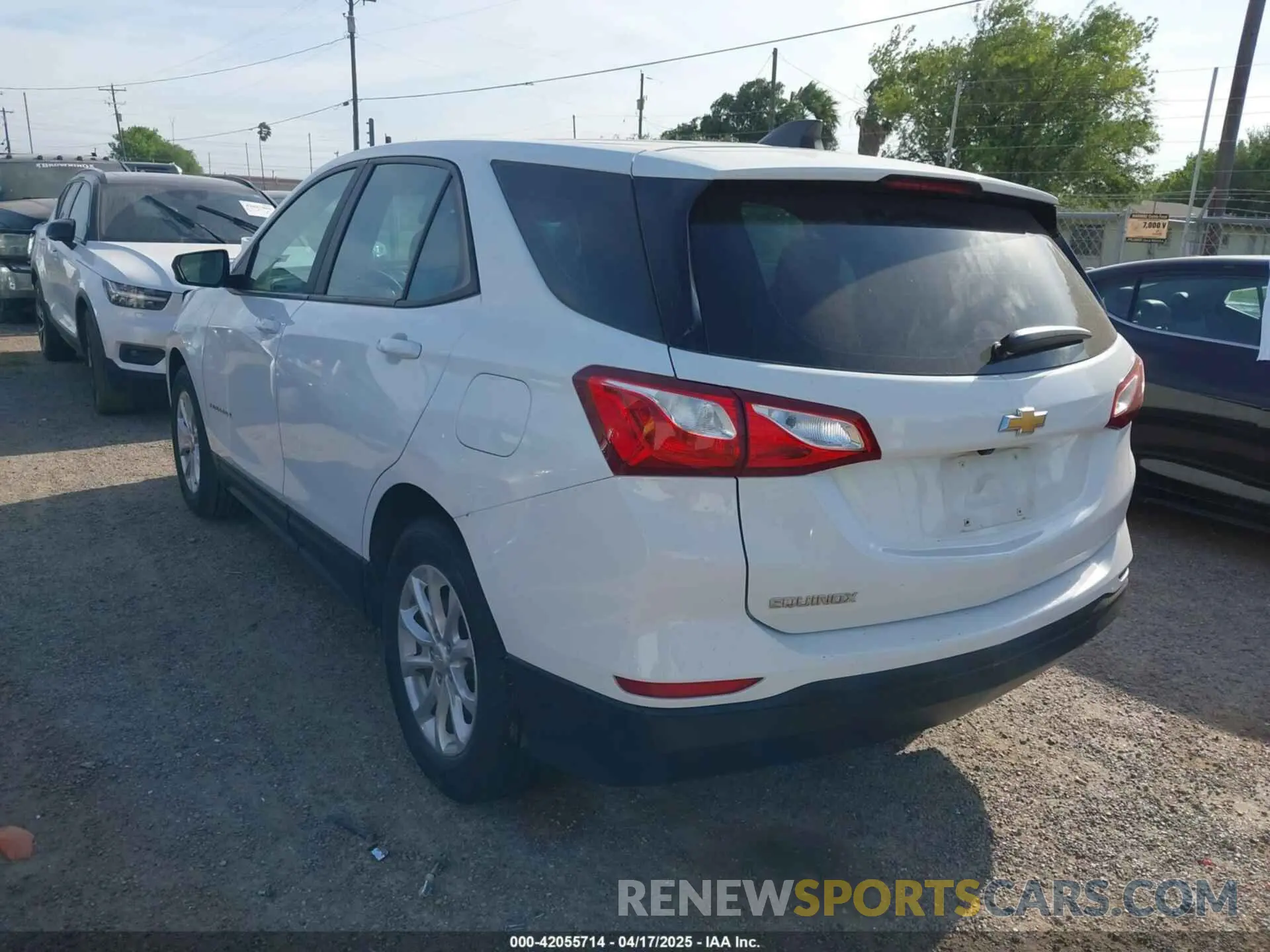 3 fotografías del automóvil dañado 3GNAXHEV6LS628216 CHEVROLET EQUINOX 2020