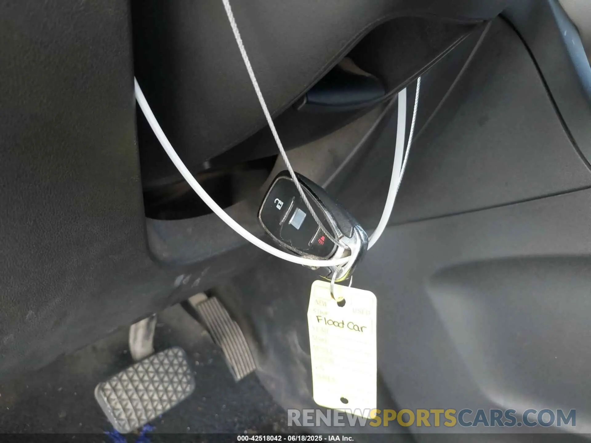 11 fotografías del automóvil dañado 3GNAXHEV7LS613577 CHEVROLET EQUINOX 2020