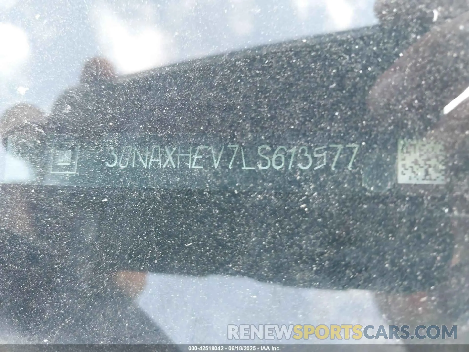 12 fotografías del automóvil dañado 3GNAXHEV7LS613577 CHEVROLET EQUINOX 2020
