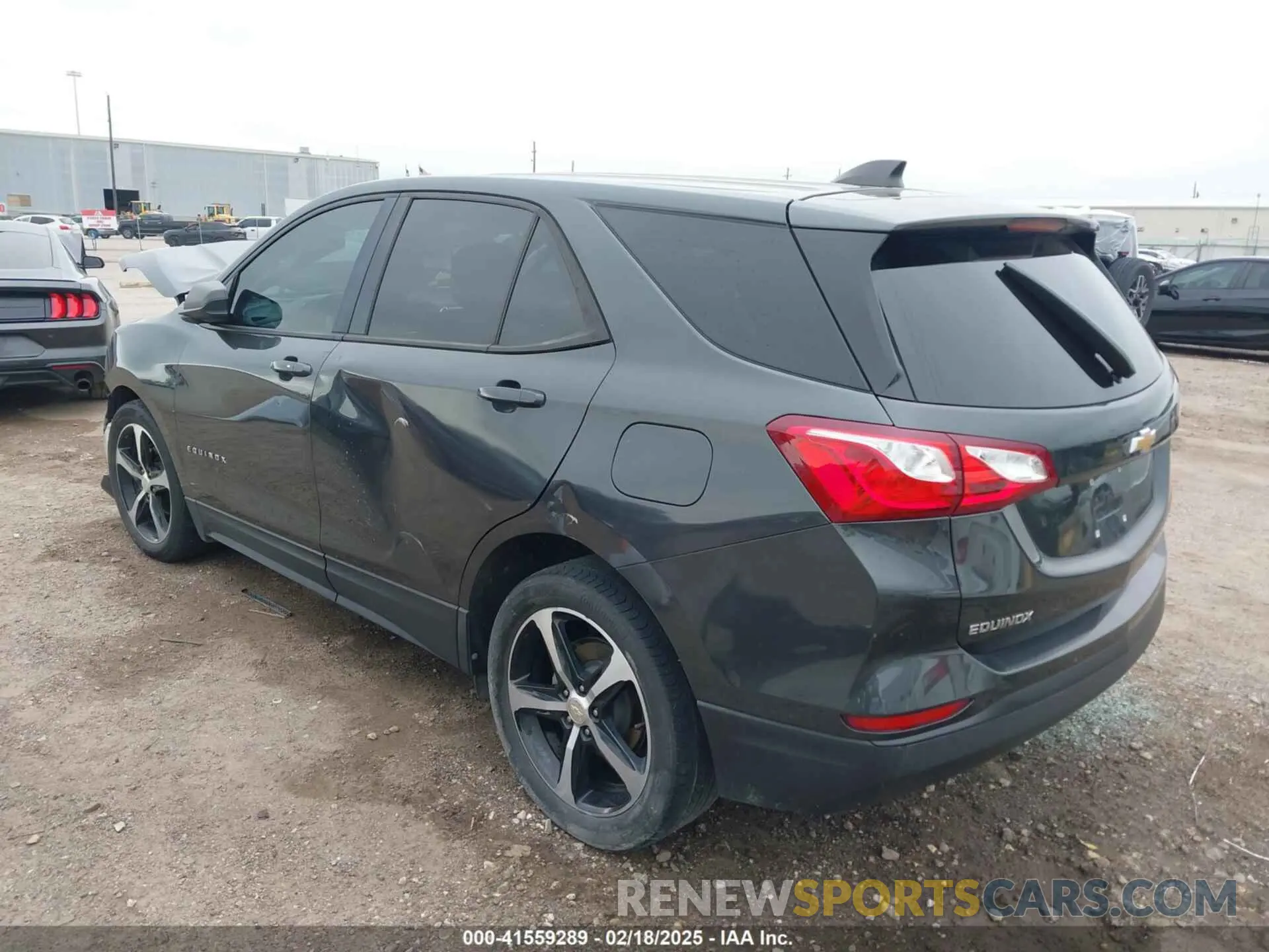 3 fotografías del automóvil dañado 3GNAXHEV7LS614583 CHEVROLET EQUINOX 2020
