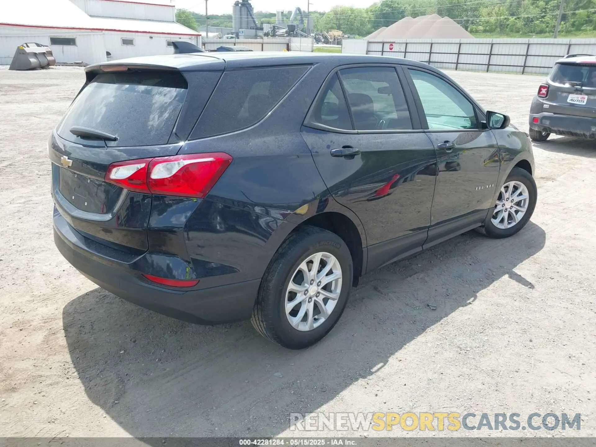 4 fotografías del automóvil dañado 3GNAXHEV7LS661354 CHEVROLET EQUINOX 2020