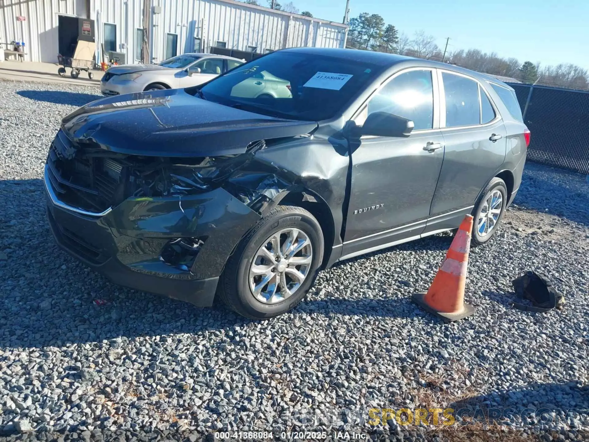 2 fotografías del automóvil dañado 3GNAXHEV7LS669549 CHEVROLET EQUINOX 2020