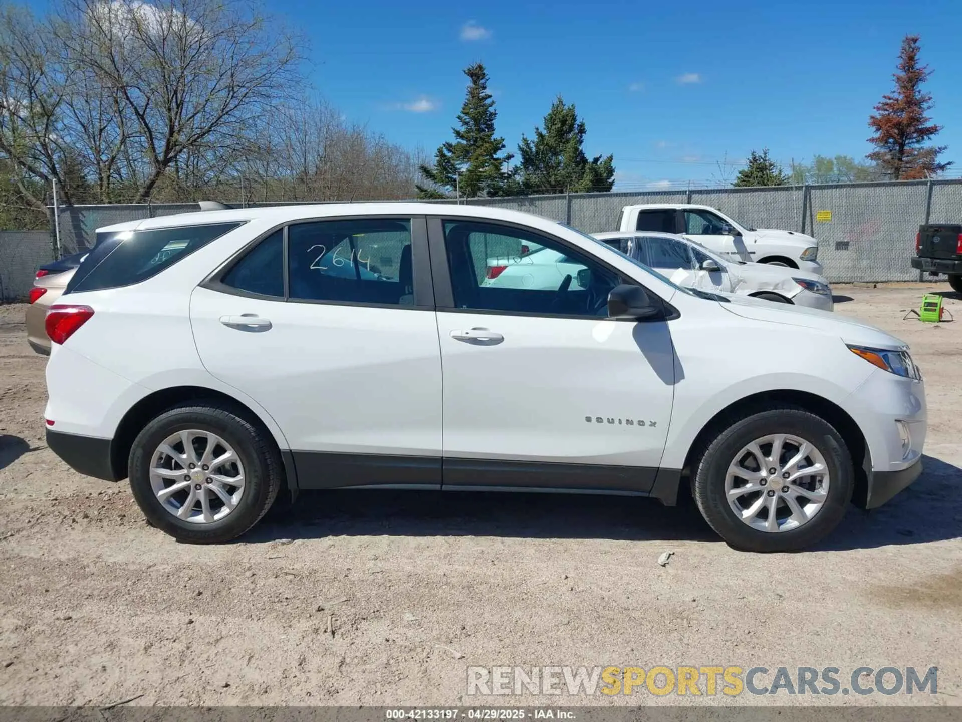 13 fotografías del automóvil dañado 3GNAXHEV7LS673732 CHEVROLET EQUINOX 2020
