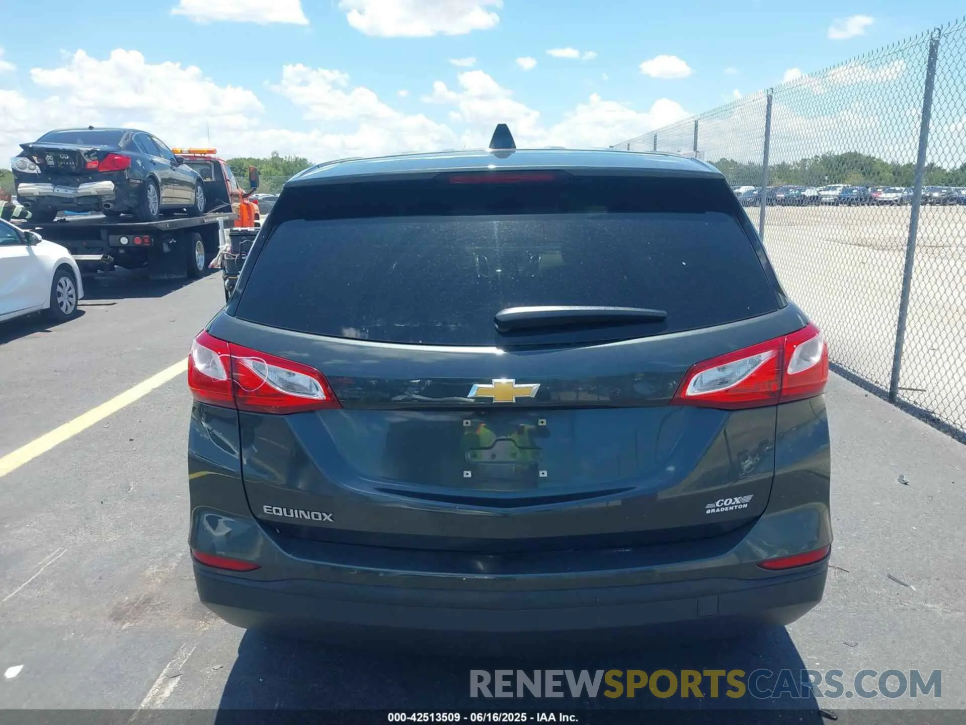 17 fotografías del automóvil dañado 3GNAXHEV8LS627987 CHEVROLET EQUINOX 2020
