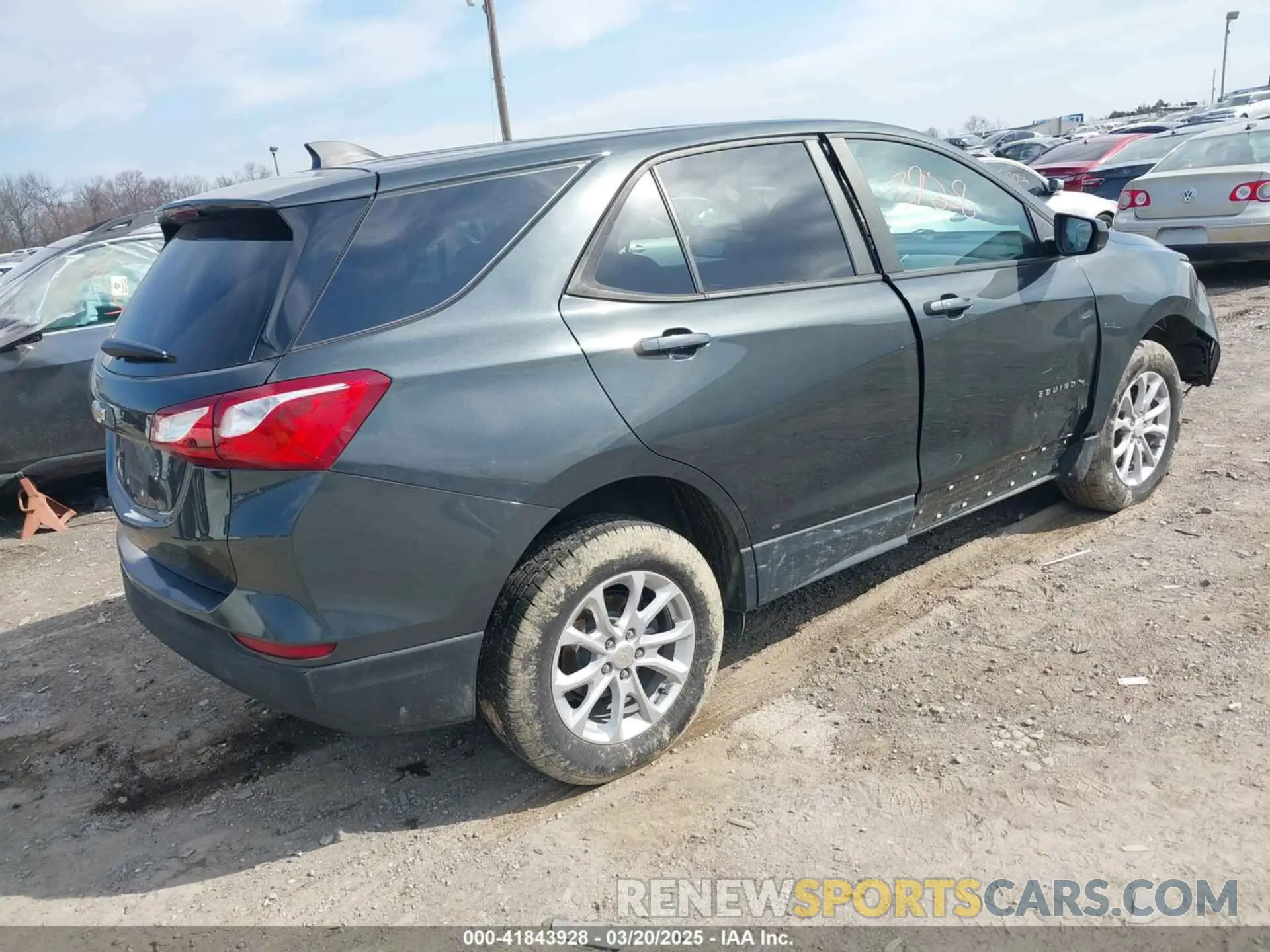4 fotografías del automóvil dañado 3GNAXHEV8LS670175 CHEVROLET EQUINOX 2020