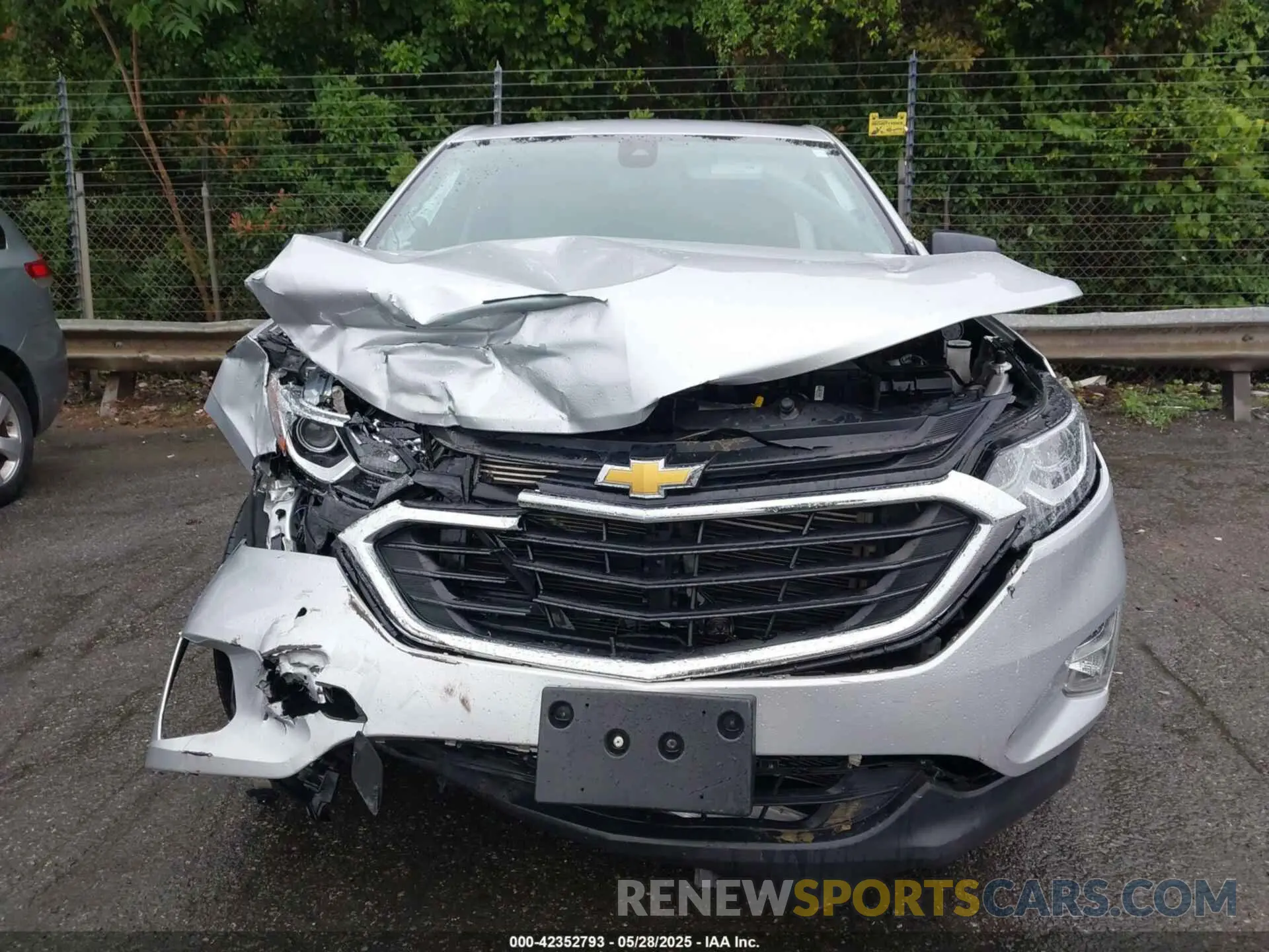 12 fotografías del automóvil dañado 3GNAXHEV8LS703353 CHEVROLET EQUINOX 2020
