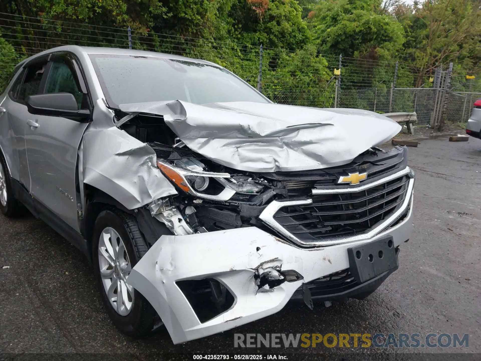 6 fotografías del automóvil dañado 3GNAXHEV8LS703353 CHEVROLET EQUINOX 2020