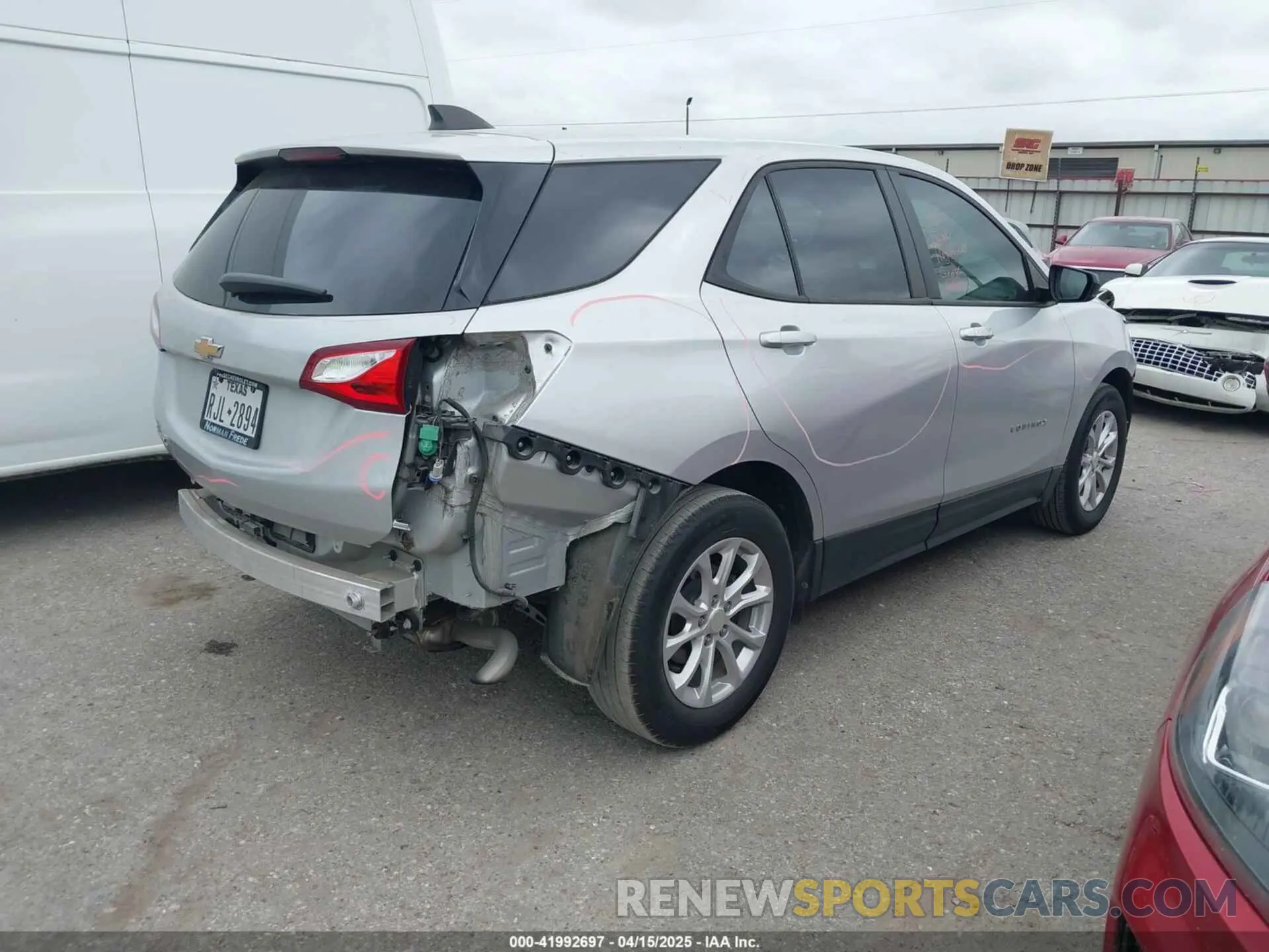 4 fotografías del automóvil dañado 3GNAXHEV9LS705998 CHEVROLET EQUINOX 2020