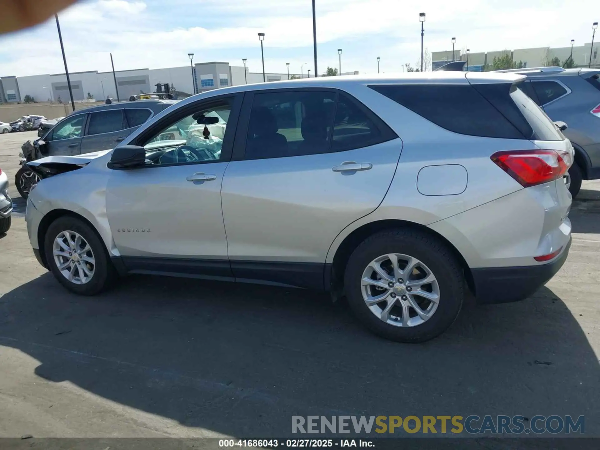 14 fotografías del automóvil dañado 3GNAXHEVXLS578971 CHEVROLET EQUINOX 2020