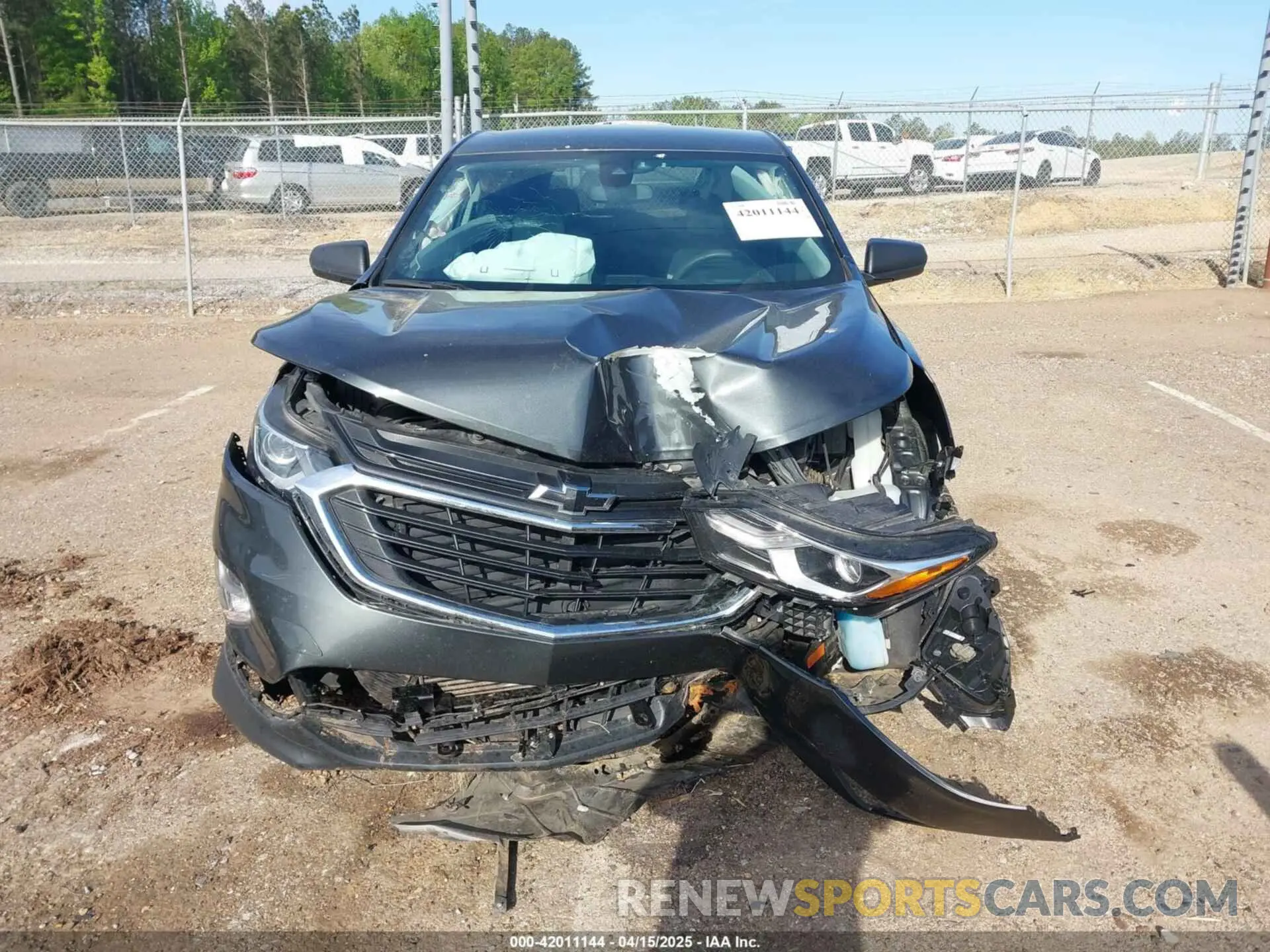 12 fotografías del automóvil dañado 3GNAXHEVXLS597357 CHEVROLET EQUINOX 2020