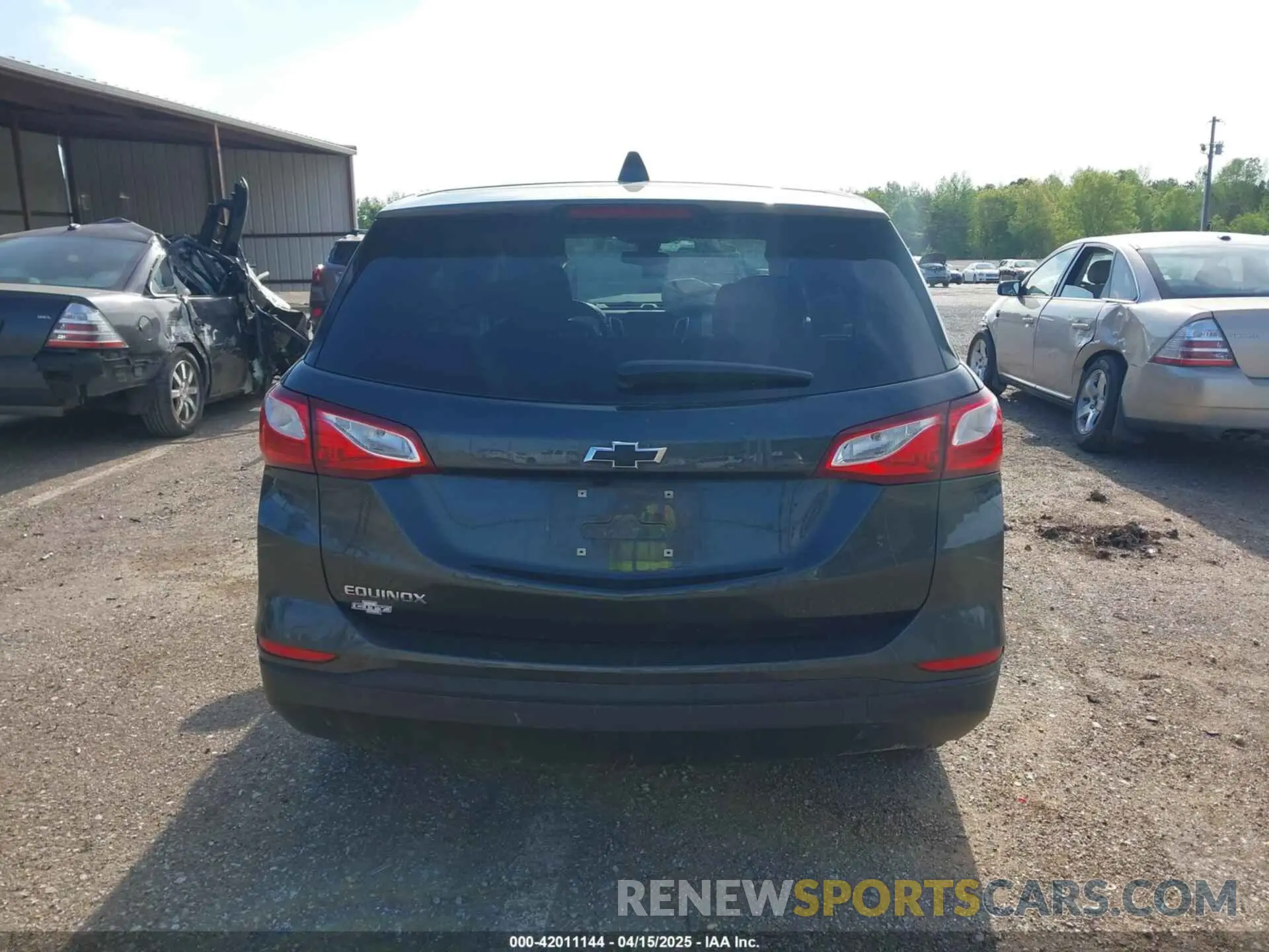 16 fotografías del automóvil dañado 3GNAXHEVXLS597357 CHEVROLET EQUINOX 2020