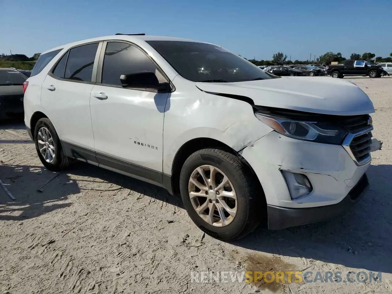 4 fotografías del automóvil dañado 3GNAXHEVXLS640949 CHEVROLET EQUINOX 2020