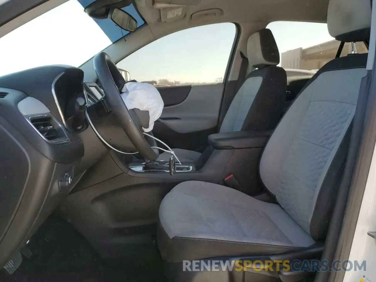 7 fotografías del automóvil dañado 3GNAXHEVXLS640949 CHEVROLET EQUINOX 2020