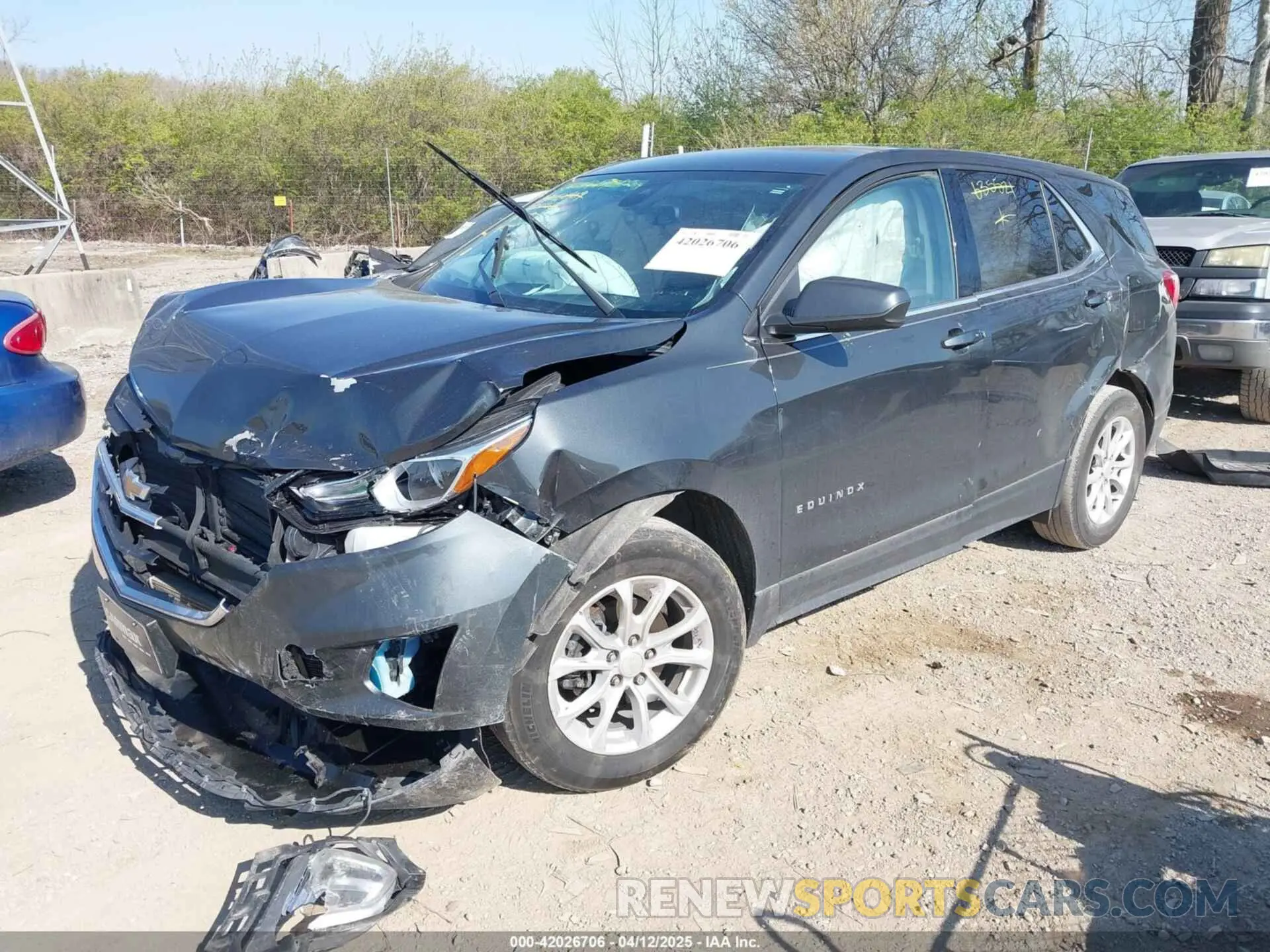 2 fotografías del automóvil dañado 3GNAXJEV3LS635521 CHEVROLET EQUINOX 2020