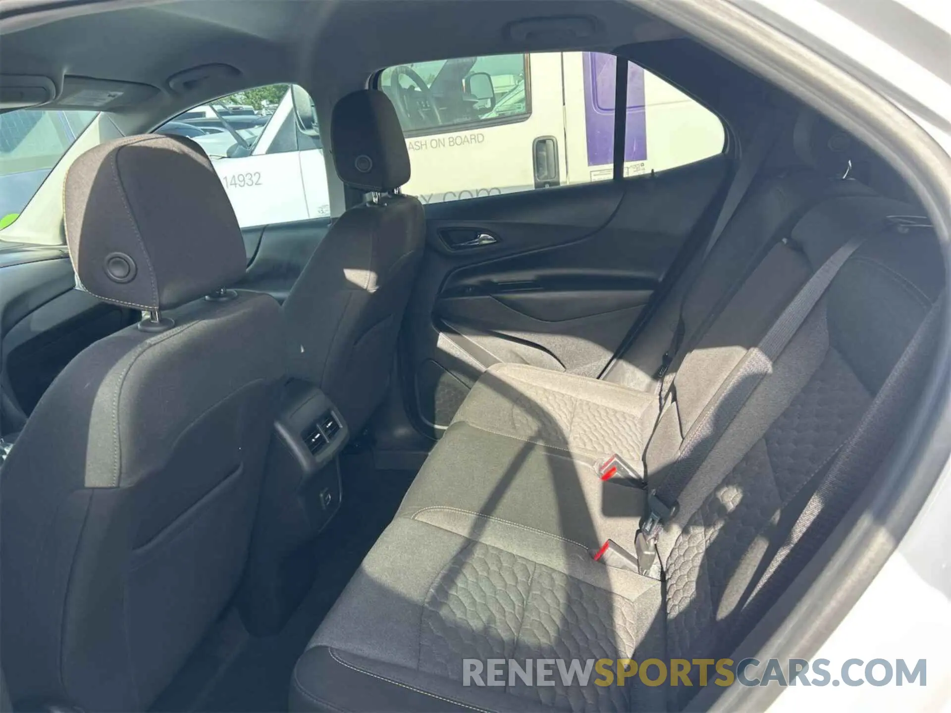13 fotografías del automóvil dañado 3GNAXJEV5LL204270 CHEVROLET EQUINOX 2020