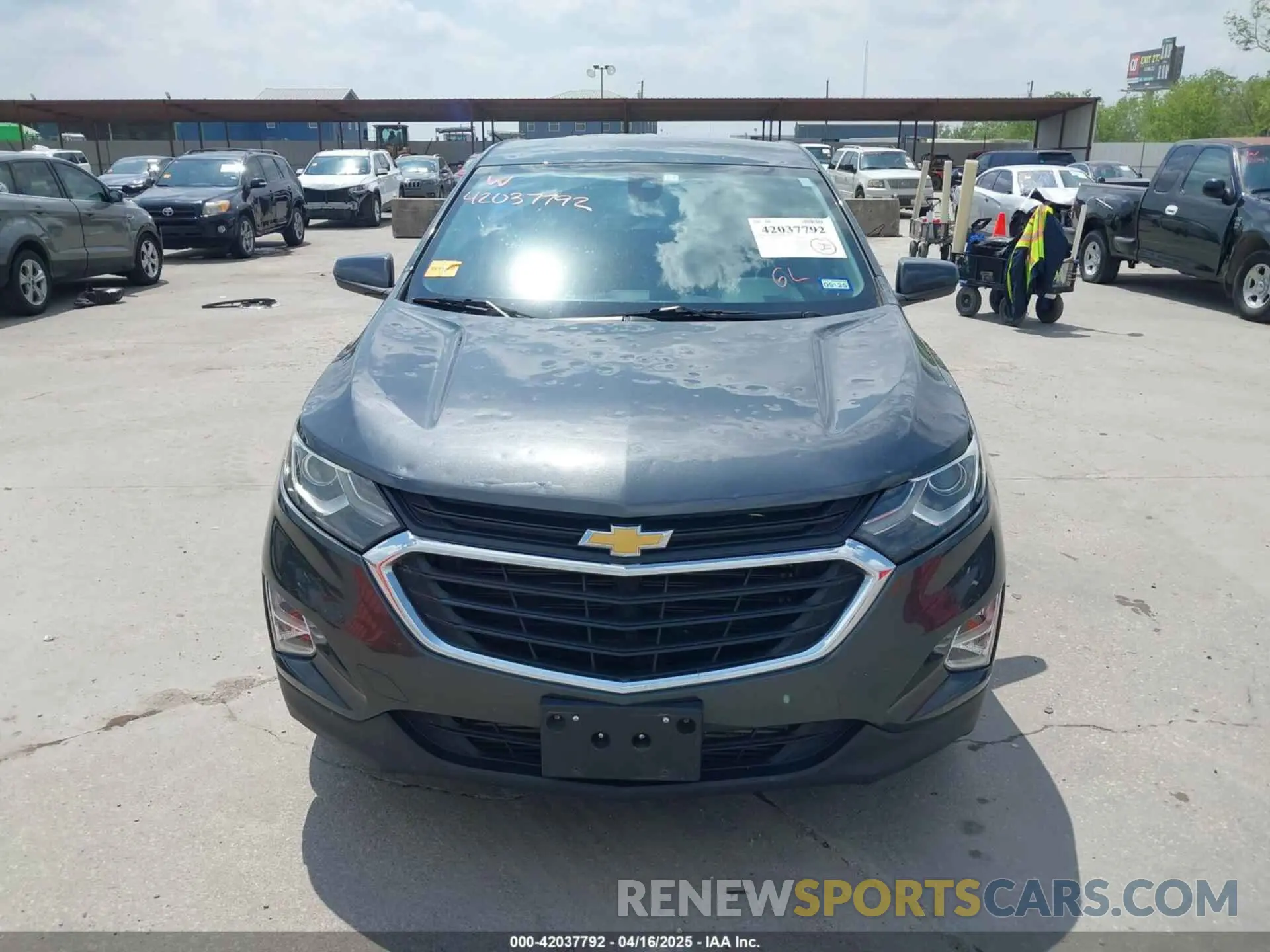12 fotografías del automóvil dañado 3GNAXJEV5LS574687 CHEVROLET EQUINOX 2020