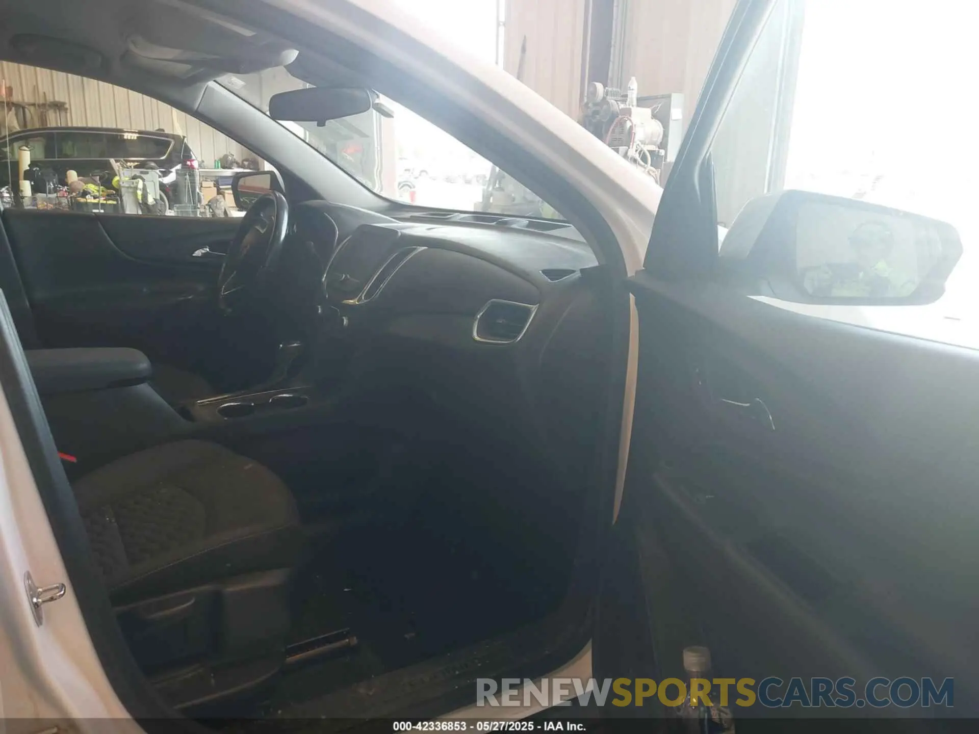 5 fotografías del automóvil dañado 3GNAXJEV6LL287398 CHEVROLET EQUINOX 2020