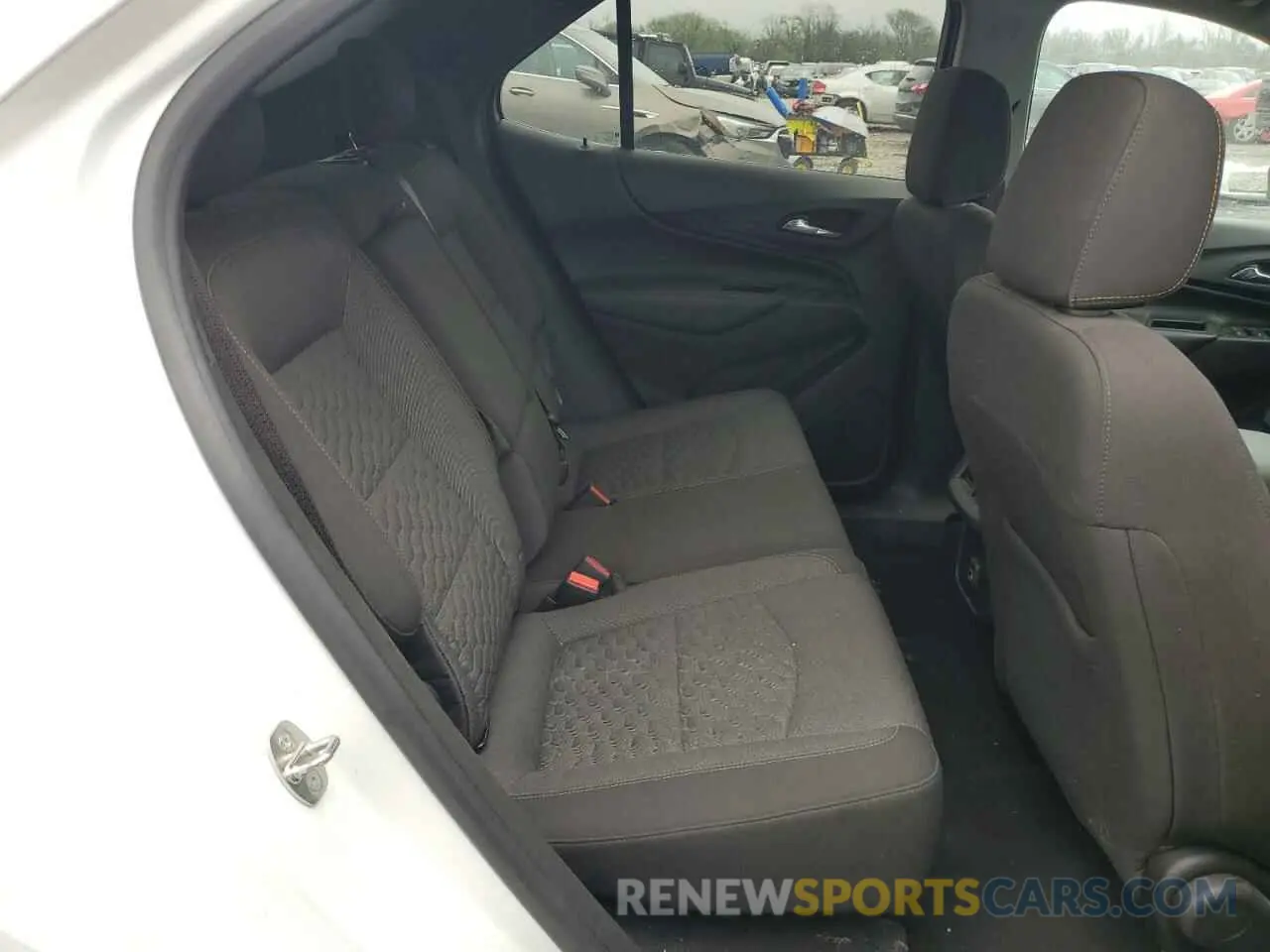10 fotografías del automóvil dañado 3GNAXJEV6LS612539 CHEVROLET EQUINOX 2020