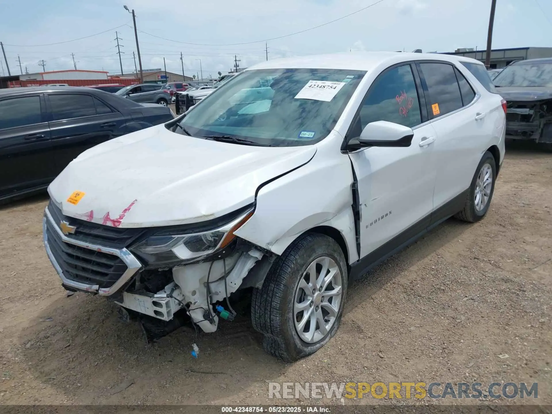 2 fotografías del automóvil dañado 3GNAXKEV0LL286219 CHEVROLET EQUINOX 2020