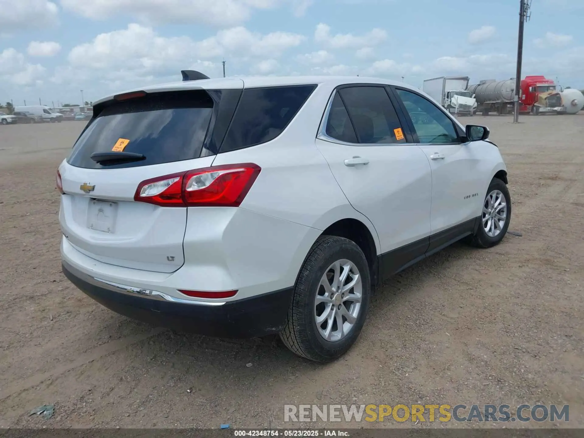 4 fotografías del automóvil dañado 3GNAXKEV0LL286219 CHEVROLET EQUINOX 2020