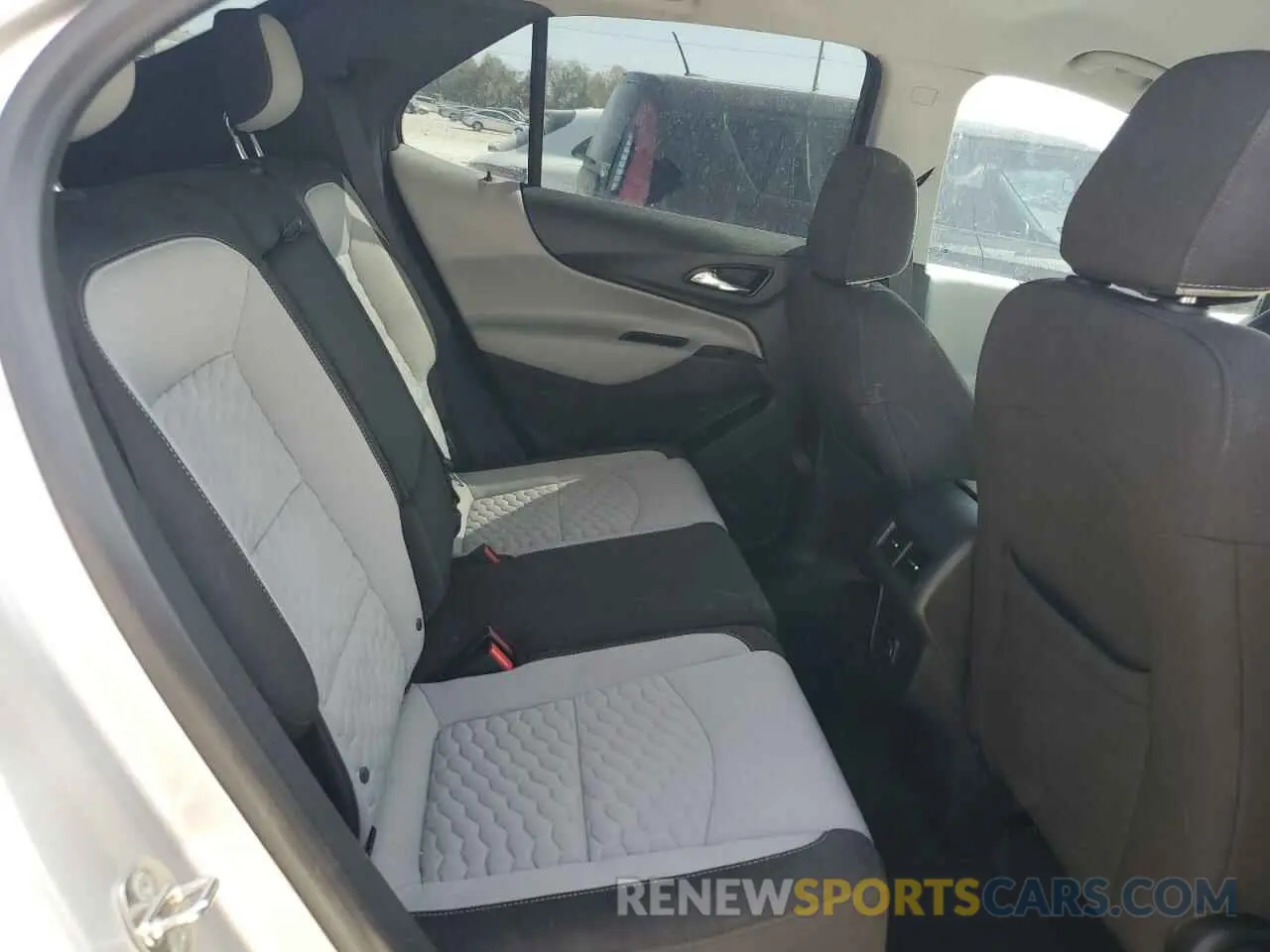 11 fotografías del automóvil dañado 3GNAXKEV0LS502558 CHEVROLET EQUINOX 2020