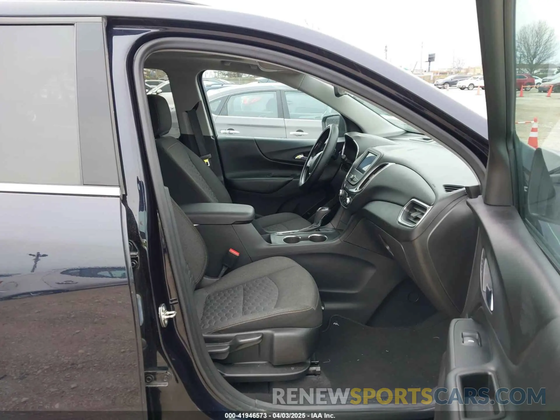 5 fotografías del automóvil dañado 3GNAXKEV0LS515102 CHEVROLET EQUINOX 2020