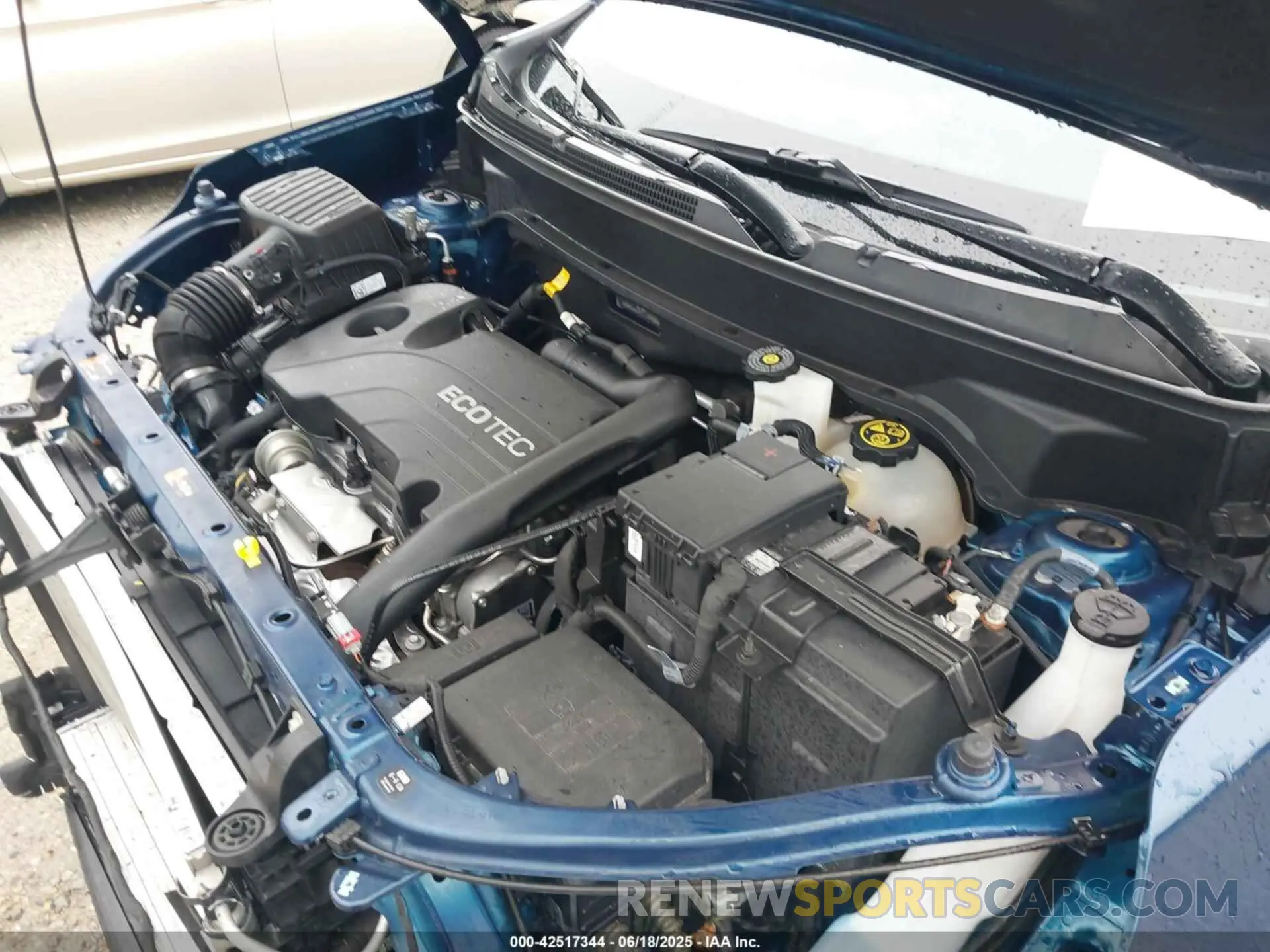 10 fotografías del automóvil dañado 3GNAXKEV1LL334665 CHEVROLET EQUINOX 2020