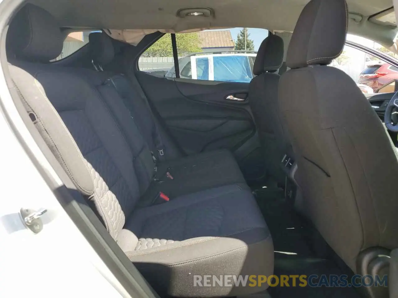 11 fotografías del automóvil dañado 3GNAXKEV1LS730312 CHEVROLET EQUINOX 2020