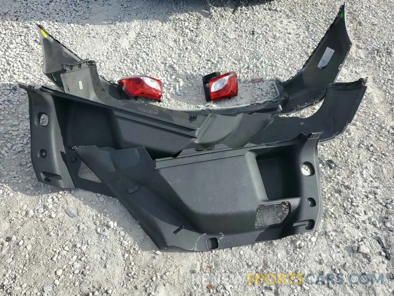 12 fotografías del automóvil dañado 3GNAXKEV2LS737690 CHEVROLET EQUINOX 2020