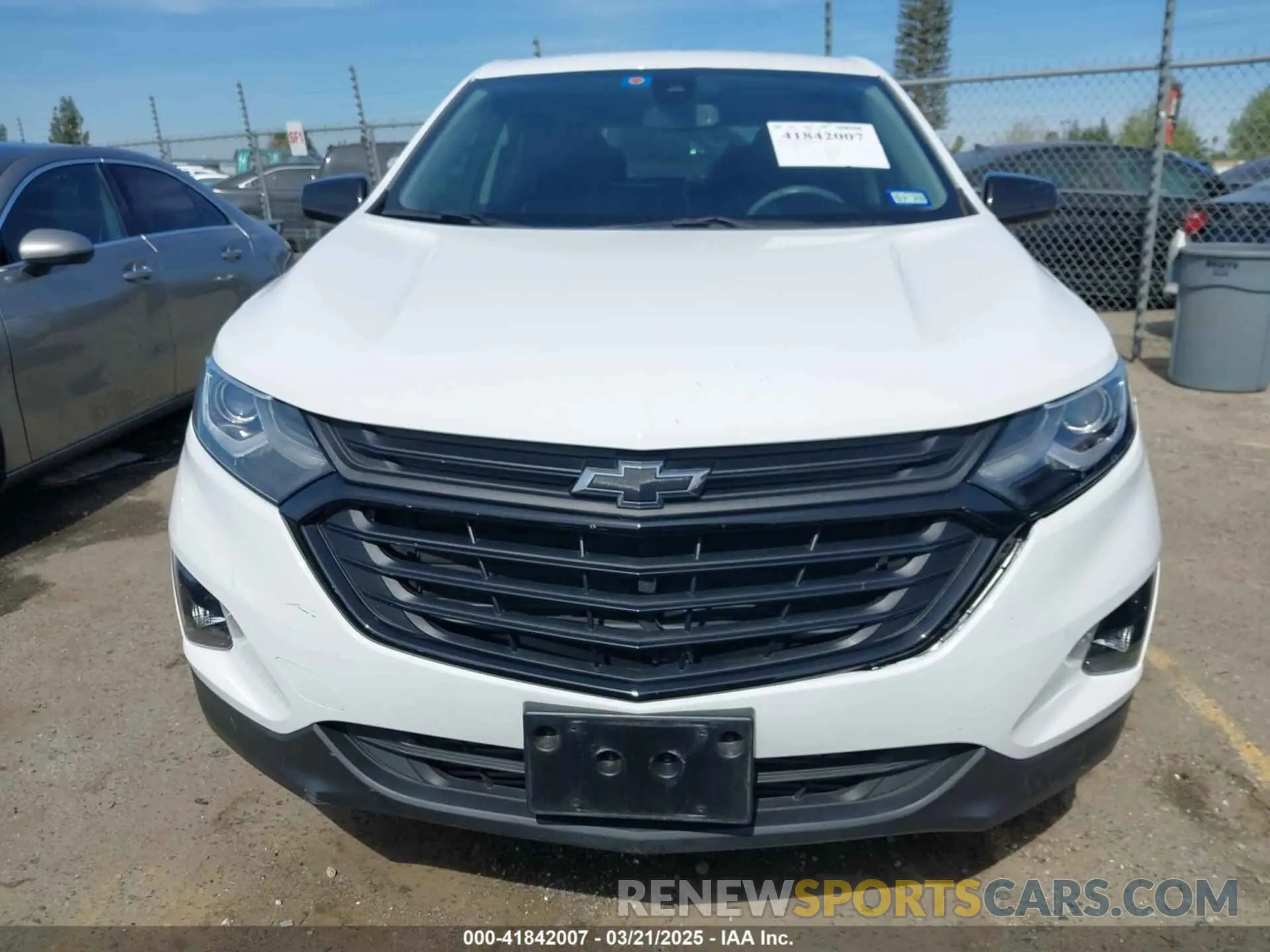 12 fotografías del automóvil dañado 3GNAXKEV3LL242876 CHEVROLET EQUINOX 2020