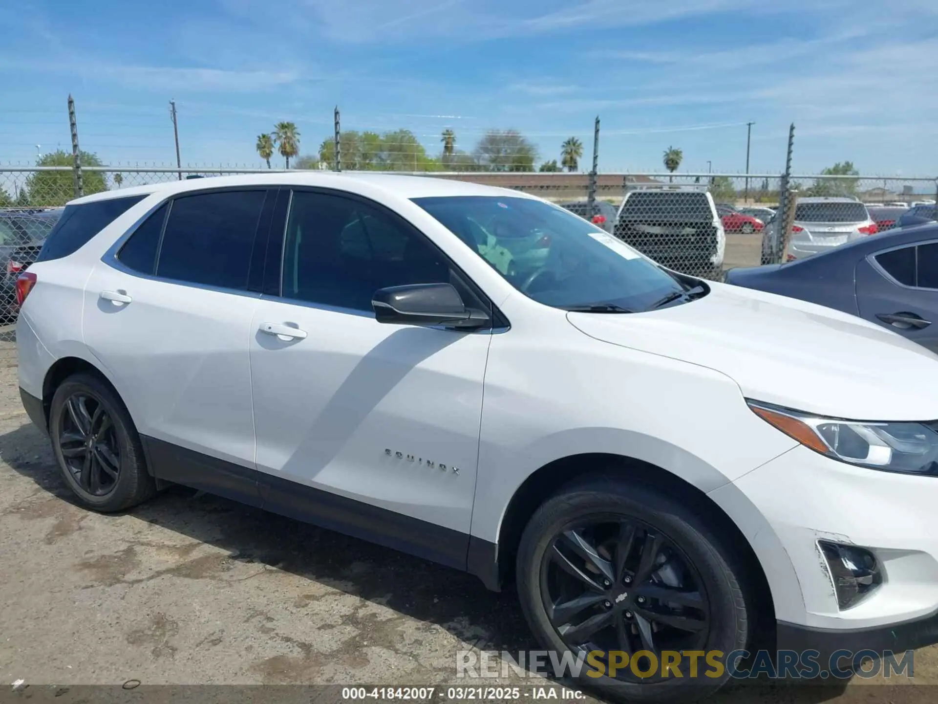 13 fotografías del automóvil dañado 3GNAXKEV3LL242876 CHEVROLET EQUINOX 2020