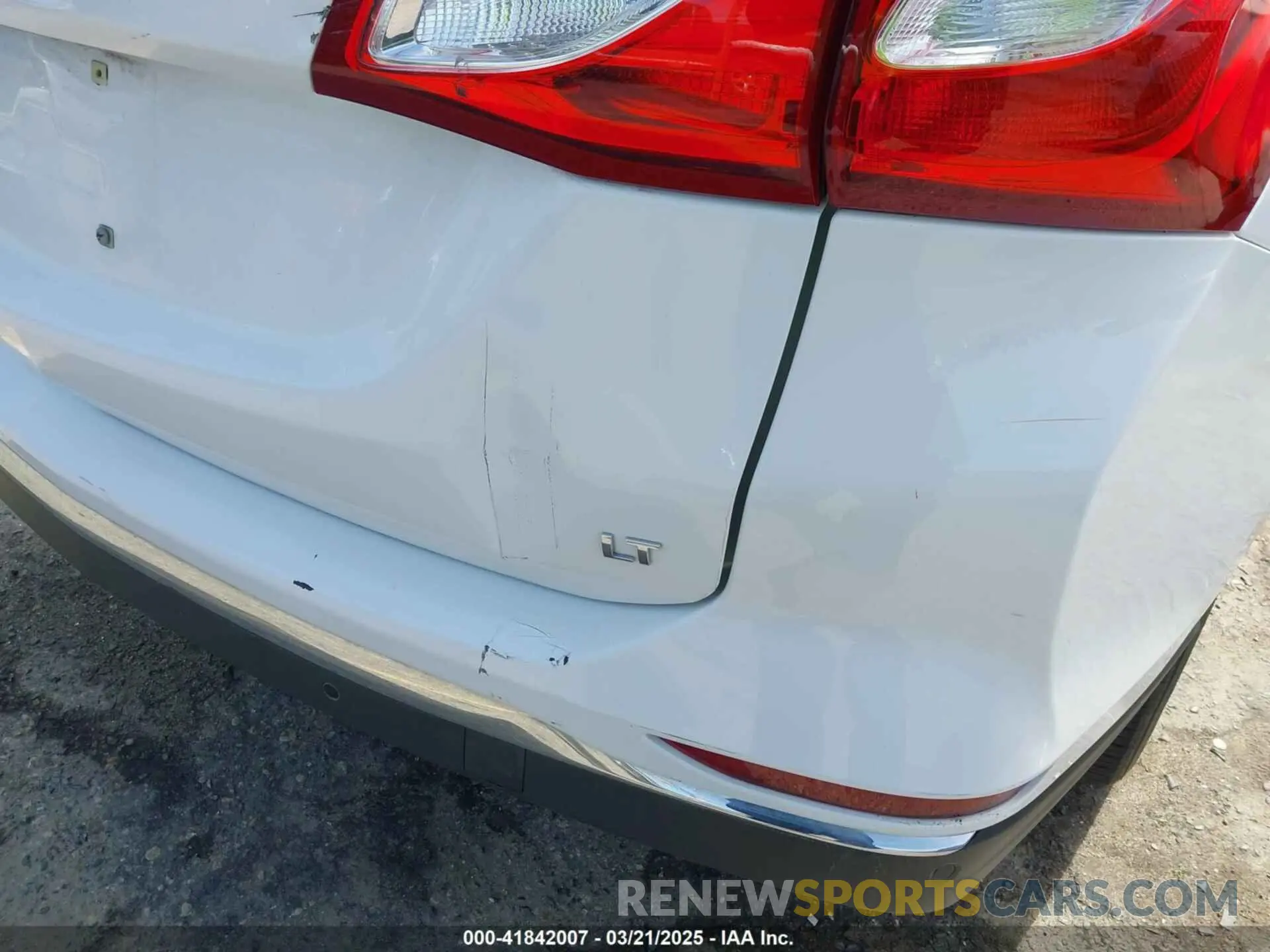 19 fotografías del automóvil dañado 3GNAXKEV3LL242876 CHEVROLET EQUINOX 2020