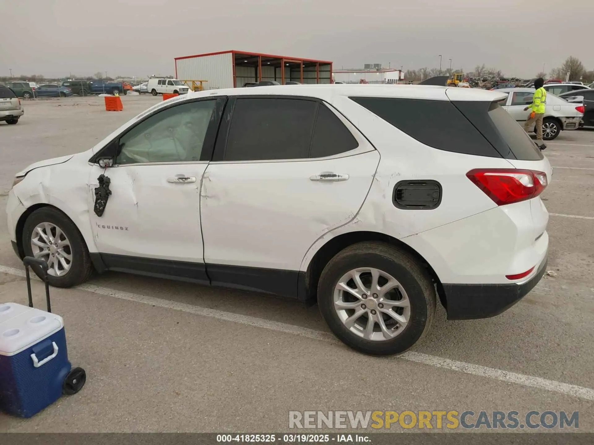 14 fotografías del automóvil dañado 3GNAXKEV3LL274582 CHEVROLET EQUINOX 2020
