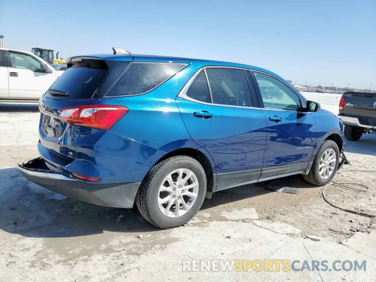 3 fotografías del automóvil dañado 3GNAXKEV4LL266085 CHEVROLET EQUINOX 2020