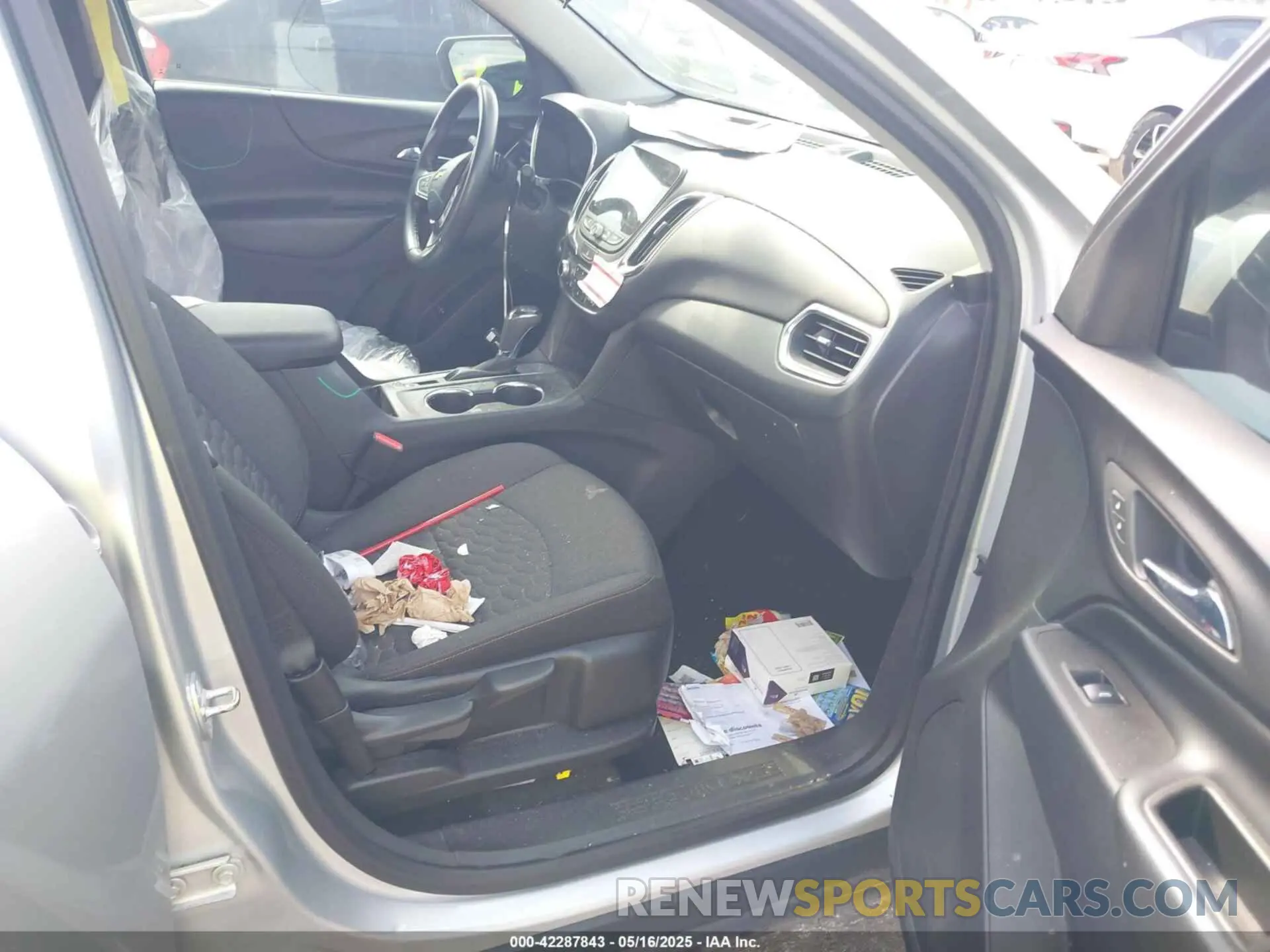 5 fotografías del automóvil dañado 3GNAXKEV4LL275076 CHEVROLET EQUINOX 2020