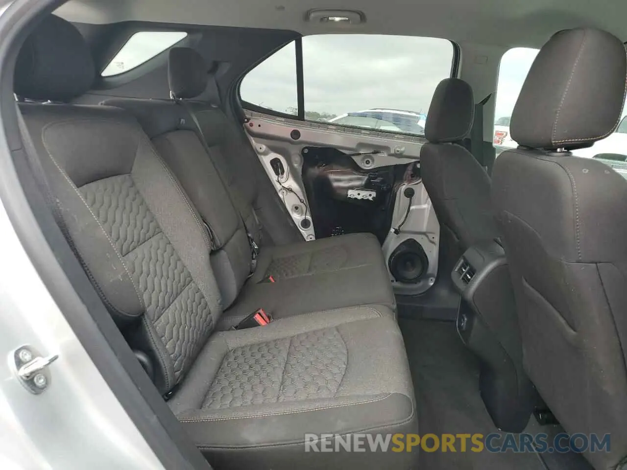 11 fotografías del automóvil dañado 3GNAXKEV4LS505639 CHEVROLET EQUINOX 2020