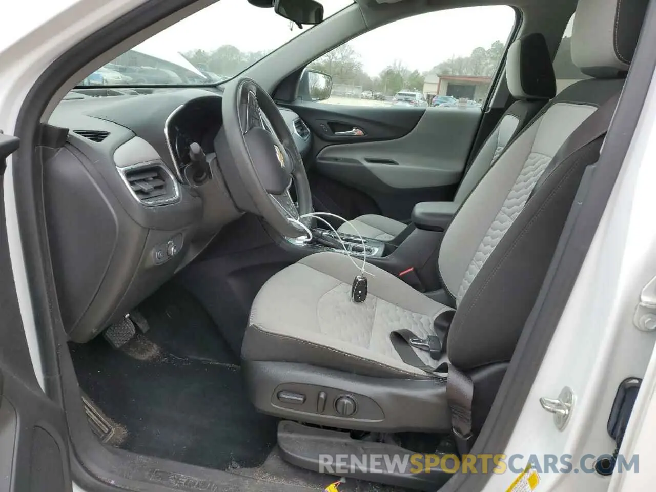 7 fotografías del automóvil dañado 3GNAXKEV4LS664838 CHEVROLET EQUINOX 2020
