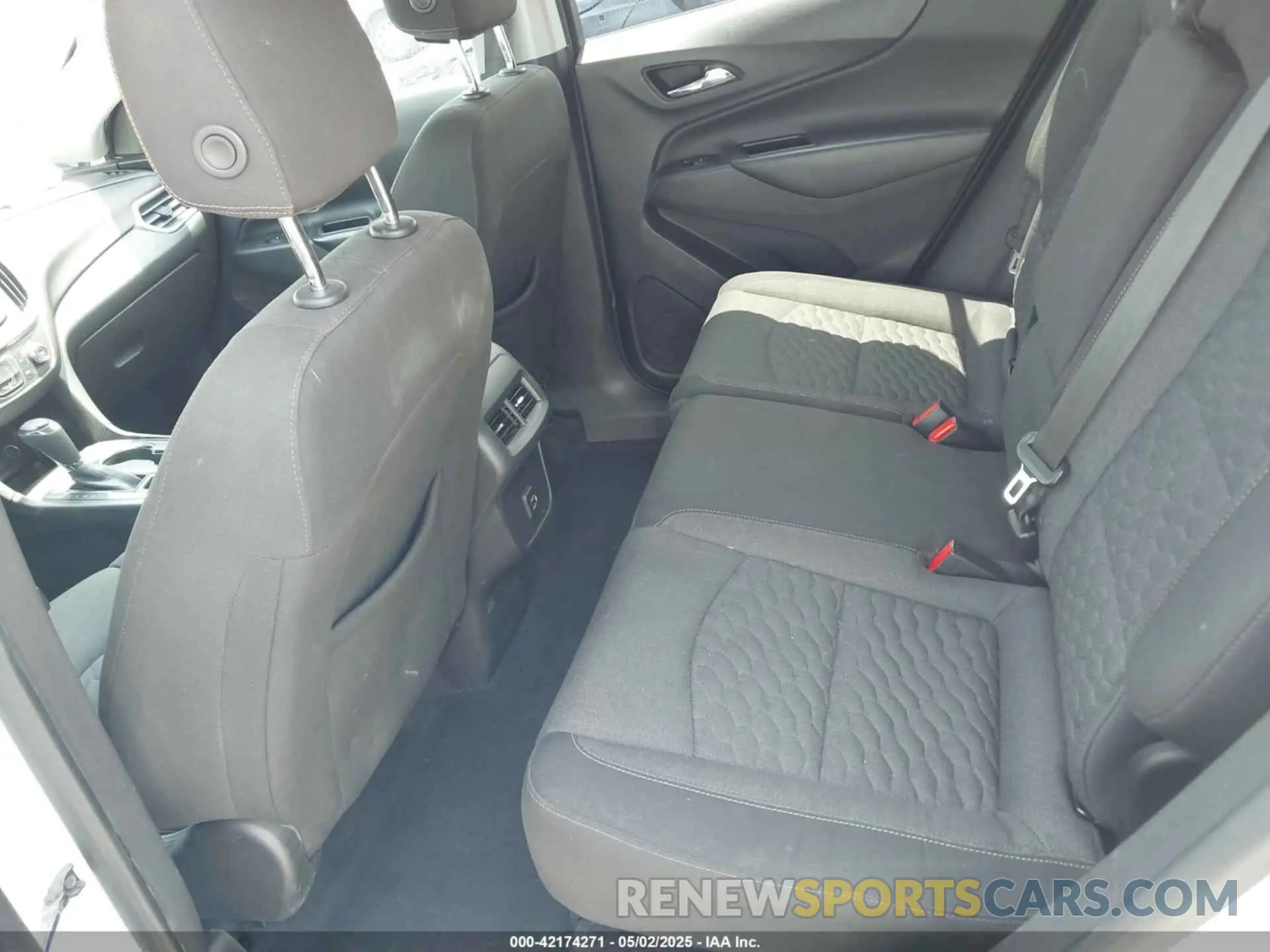 8 fotografías del automóvil dañado 3GNAXKEV4LS734922 CHEVROLET EQUINOX 2020