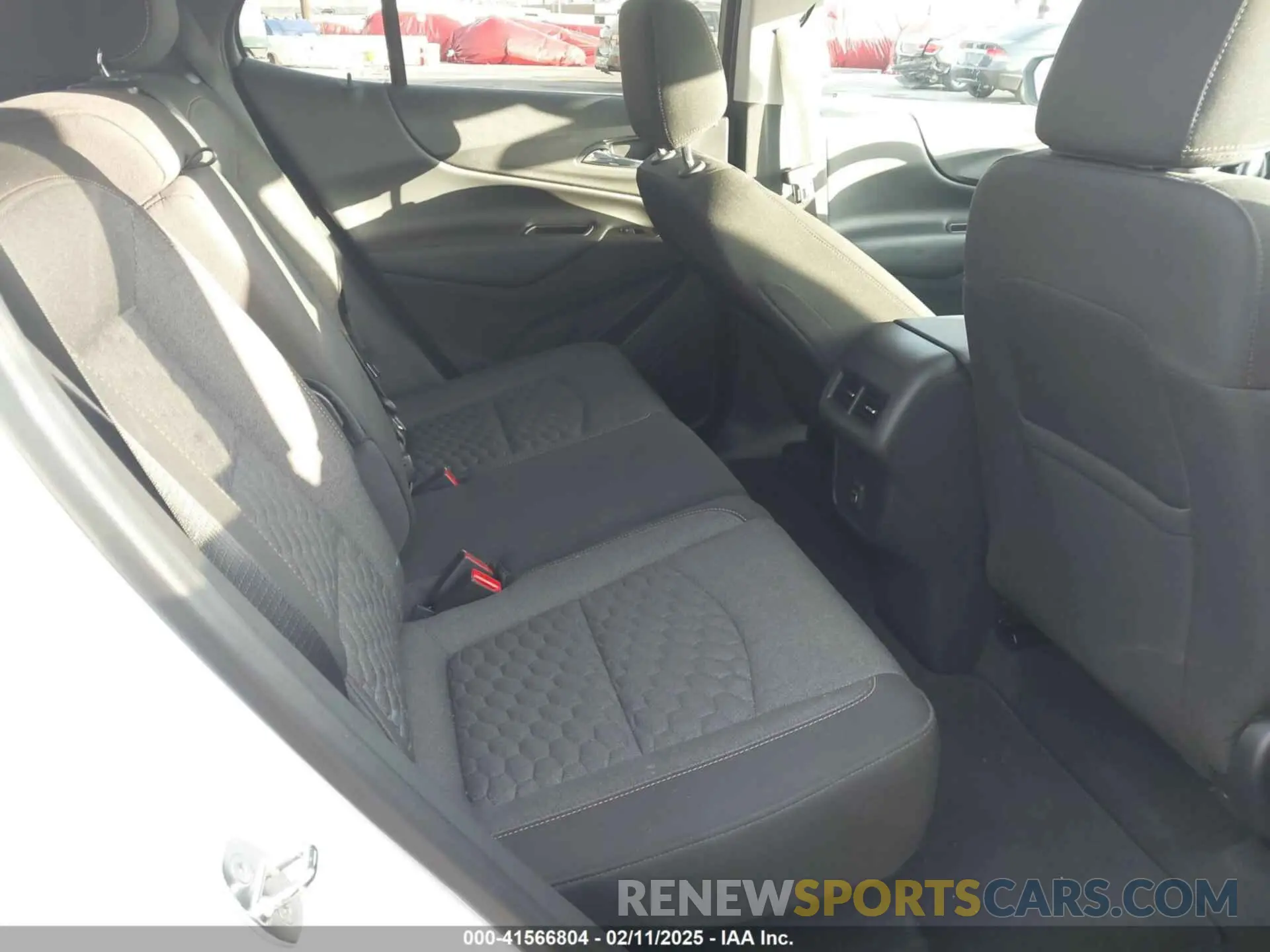 8 fotografías del automóvil dañado 3GNAXKEV6LL215431 CHEVROLET EQUINOX 2020