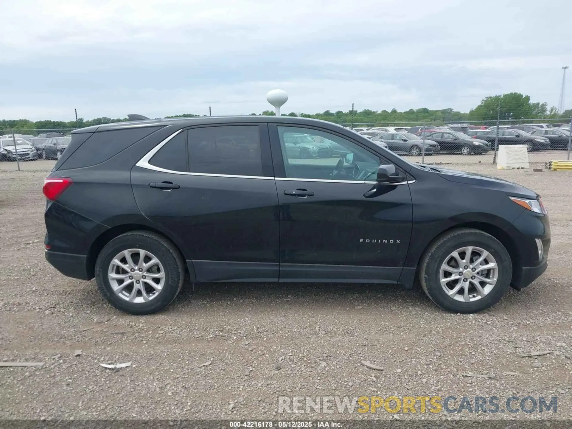 13 fotografías del automóvil dañado 3GNAXKEV6LL328571 CHEVROLET EQUINOX 2020