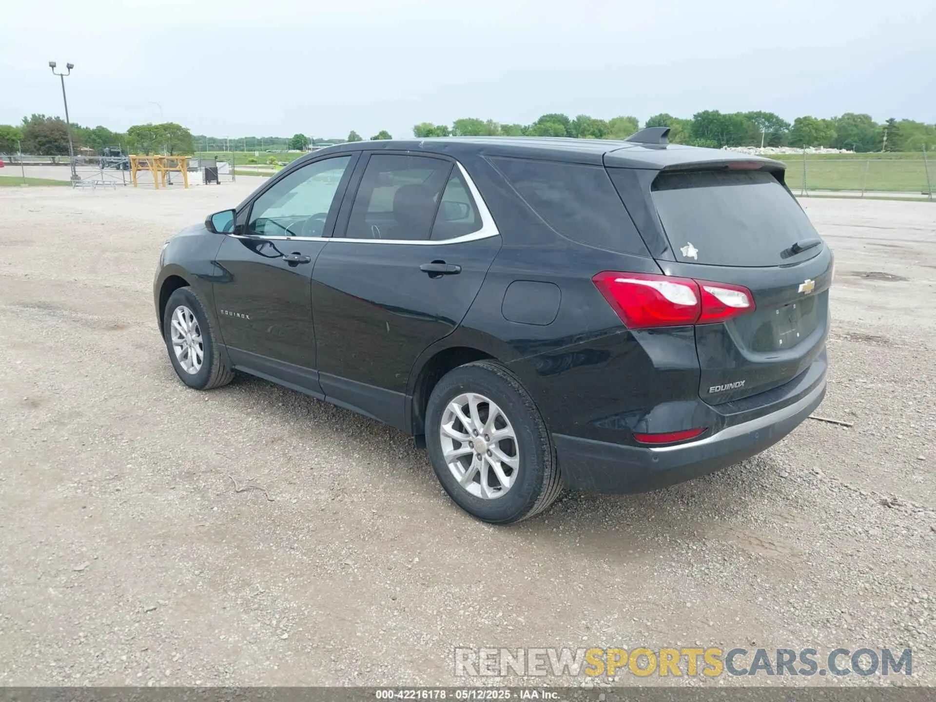 3 fotografías del automóvil dañado 3GNAXKEV6LL328571 CHEVROLET EQUINOX 2020