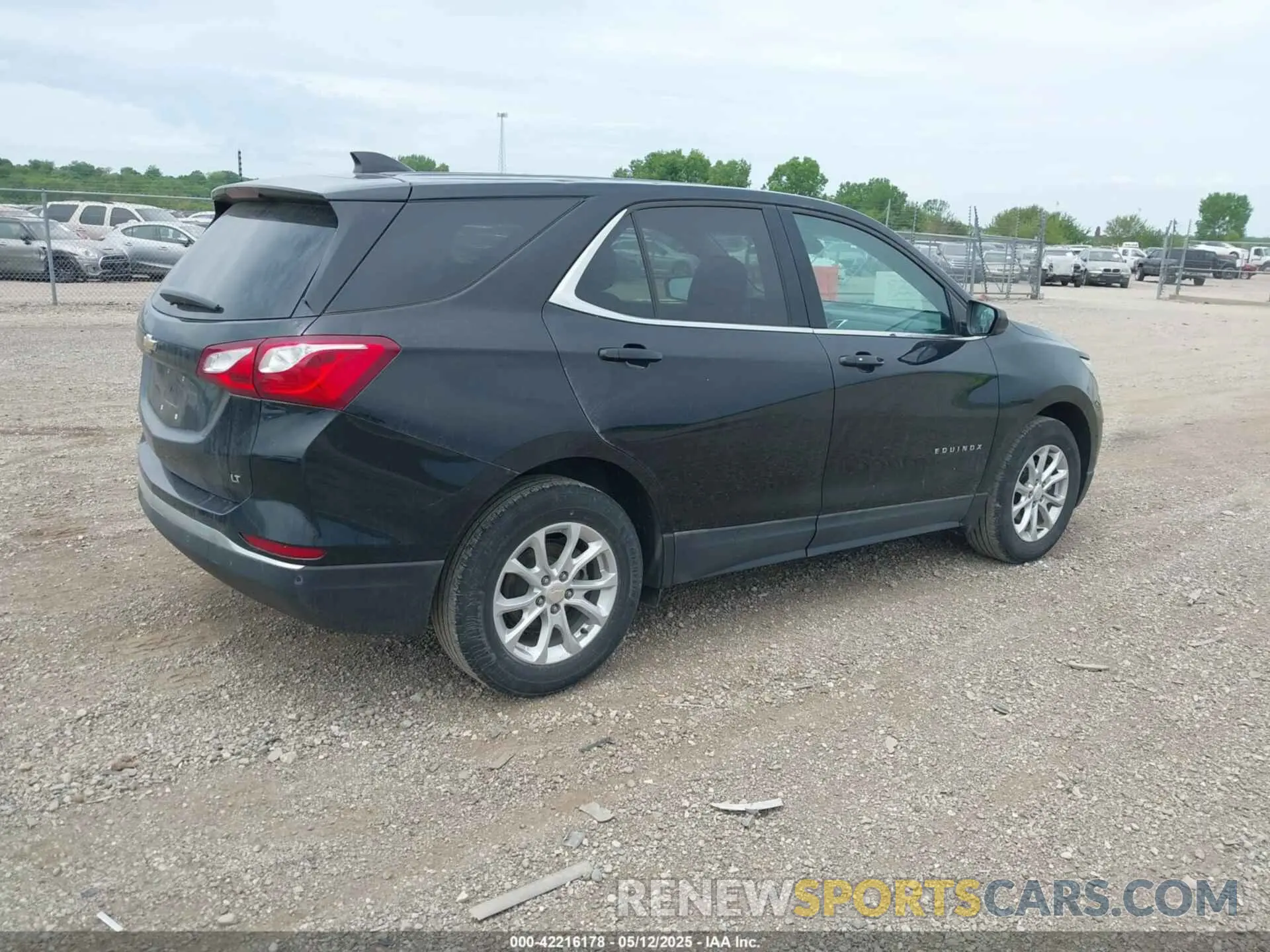 4 fotografías del automóvil dañado 3GNAXKEV6LL328571 CHEVROLET EQUINOX 2020