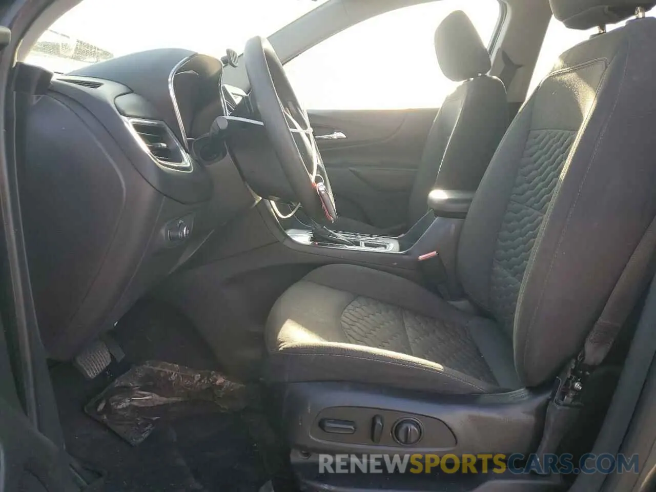 7 fotografías del automóvil dañado 3GNAXKEV6LS509725 CHEVROLET EQUINOX 2020