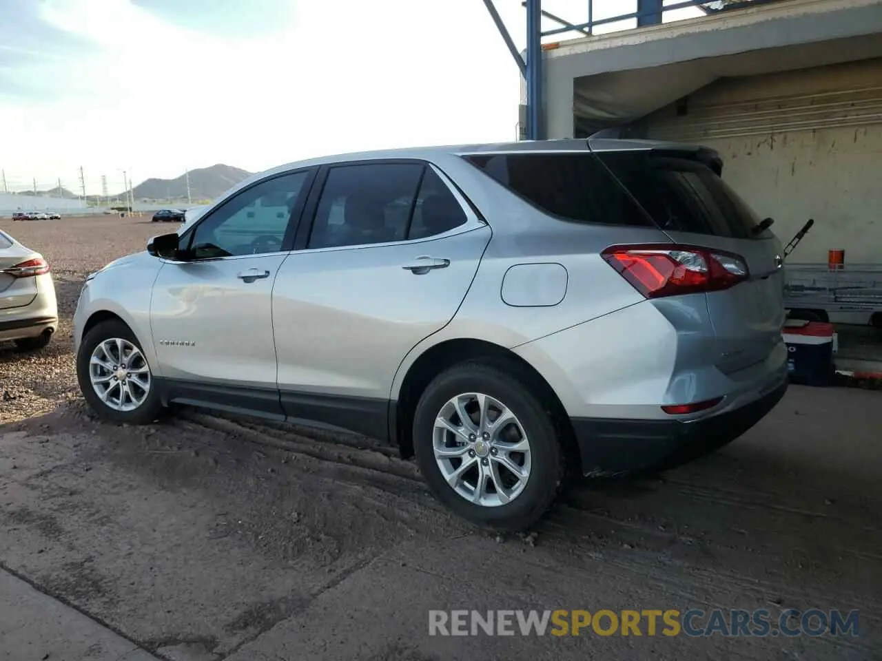 2 fotografías del automóvil dañado 3GNAXKEV6LS569066 CHEVROLET EQUINOX 2020