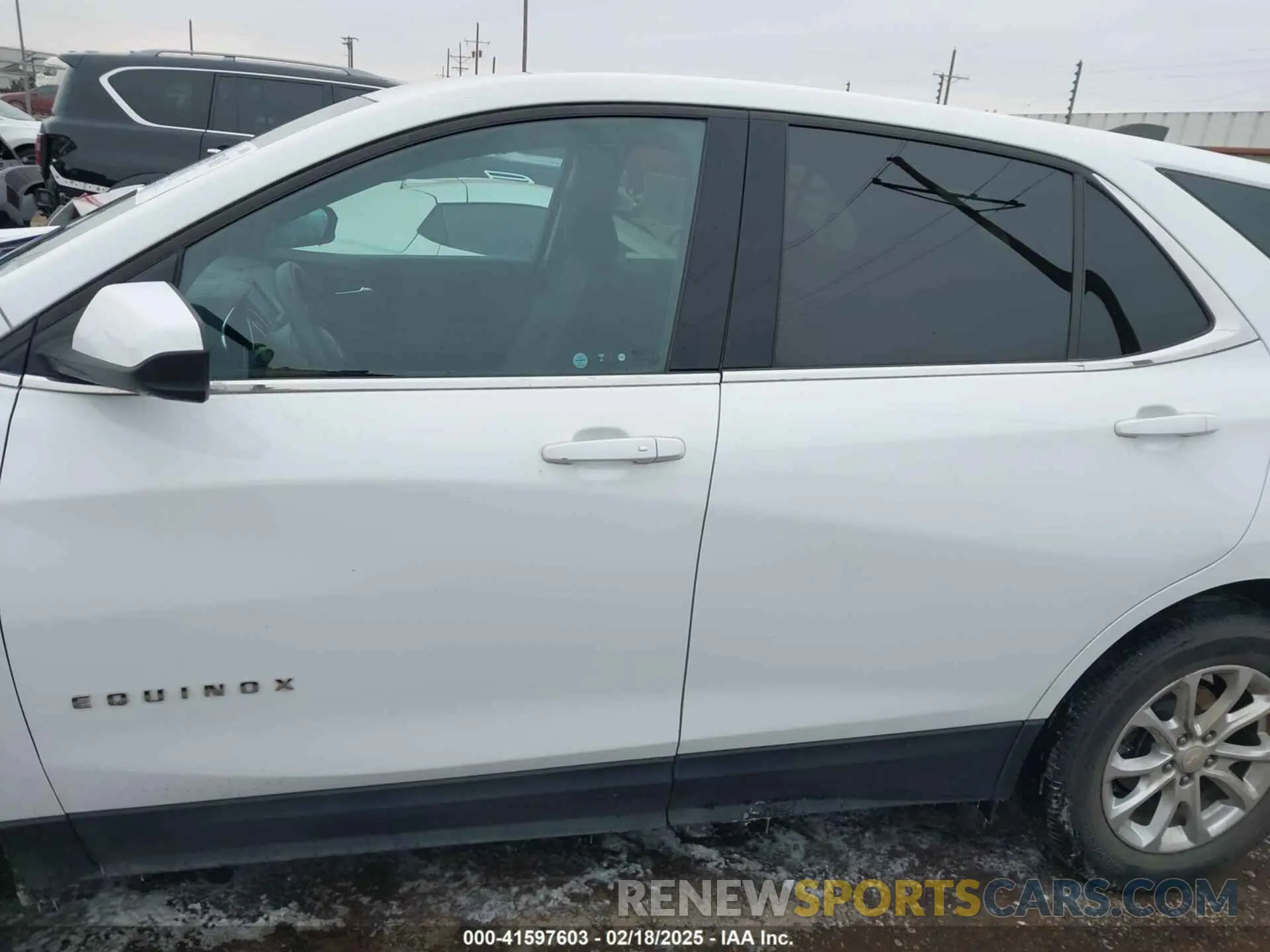 15 fotografías del automóvil dañado 3GNAXKEV7LS515582 CHEVROLET EQUINOX 2020